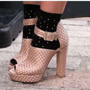 Bionda Castana Cloth Sandals sz 5.5